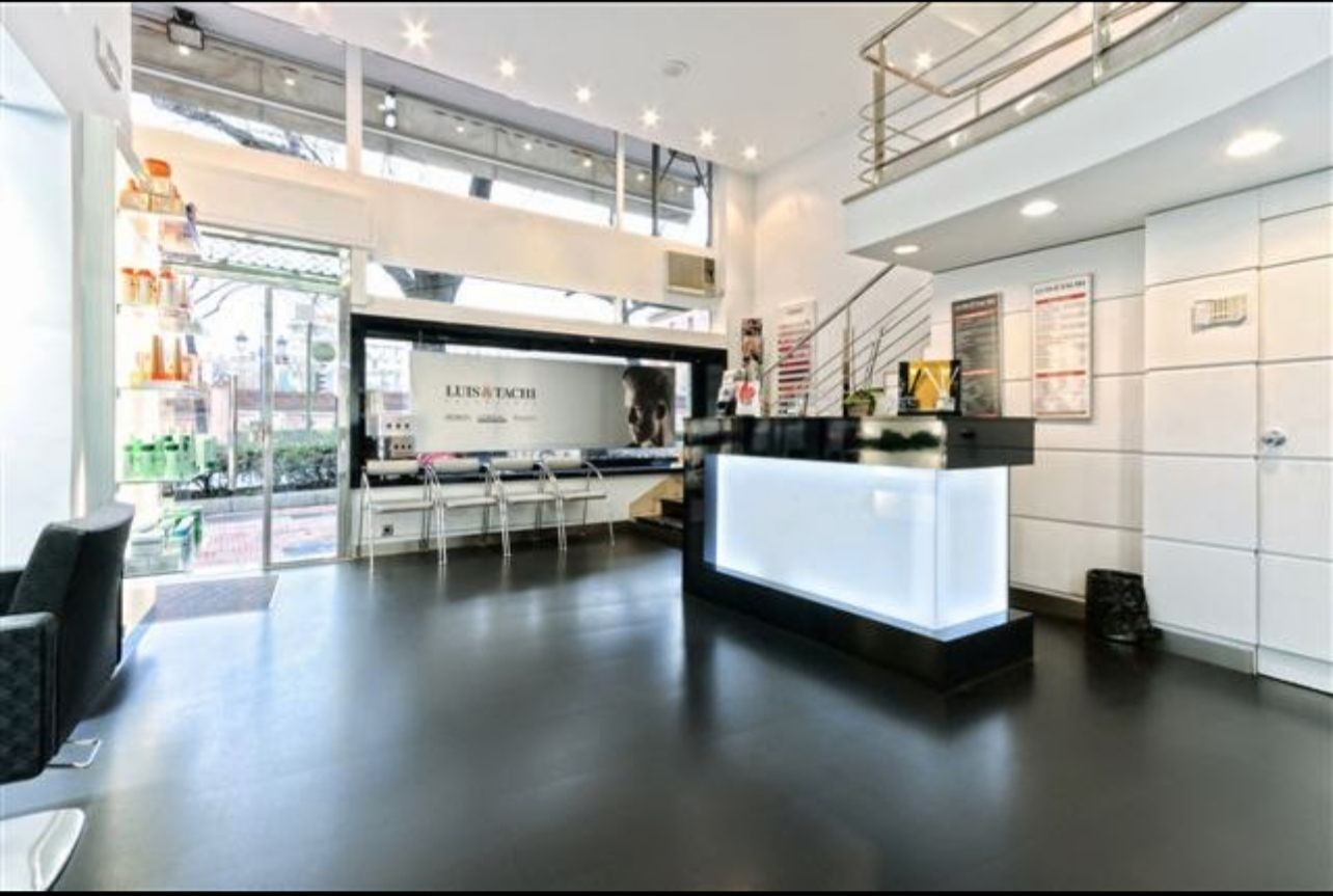 Salón Luis & Tachi - Eduardo Dato - Image 7