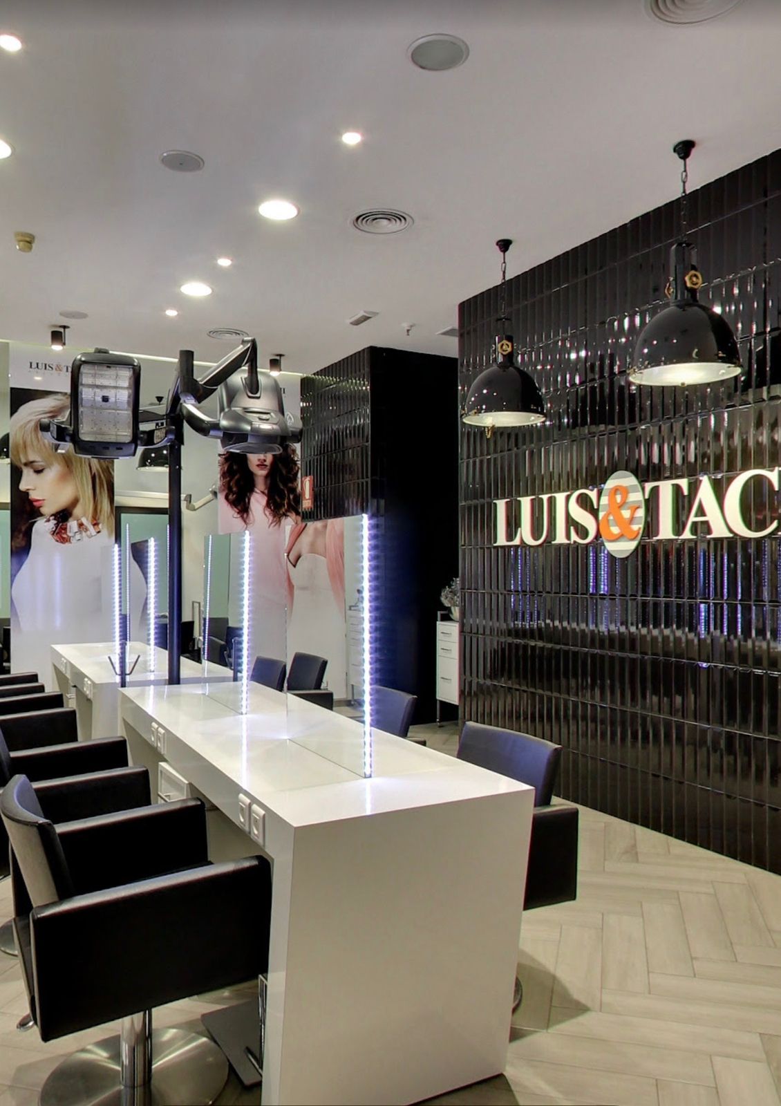 Salón Luis & Tachi - ABC Serrano - Image 1