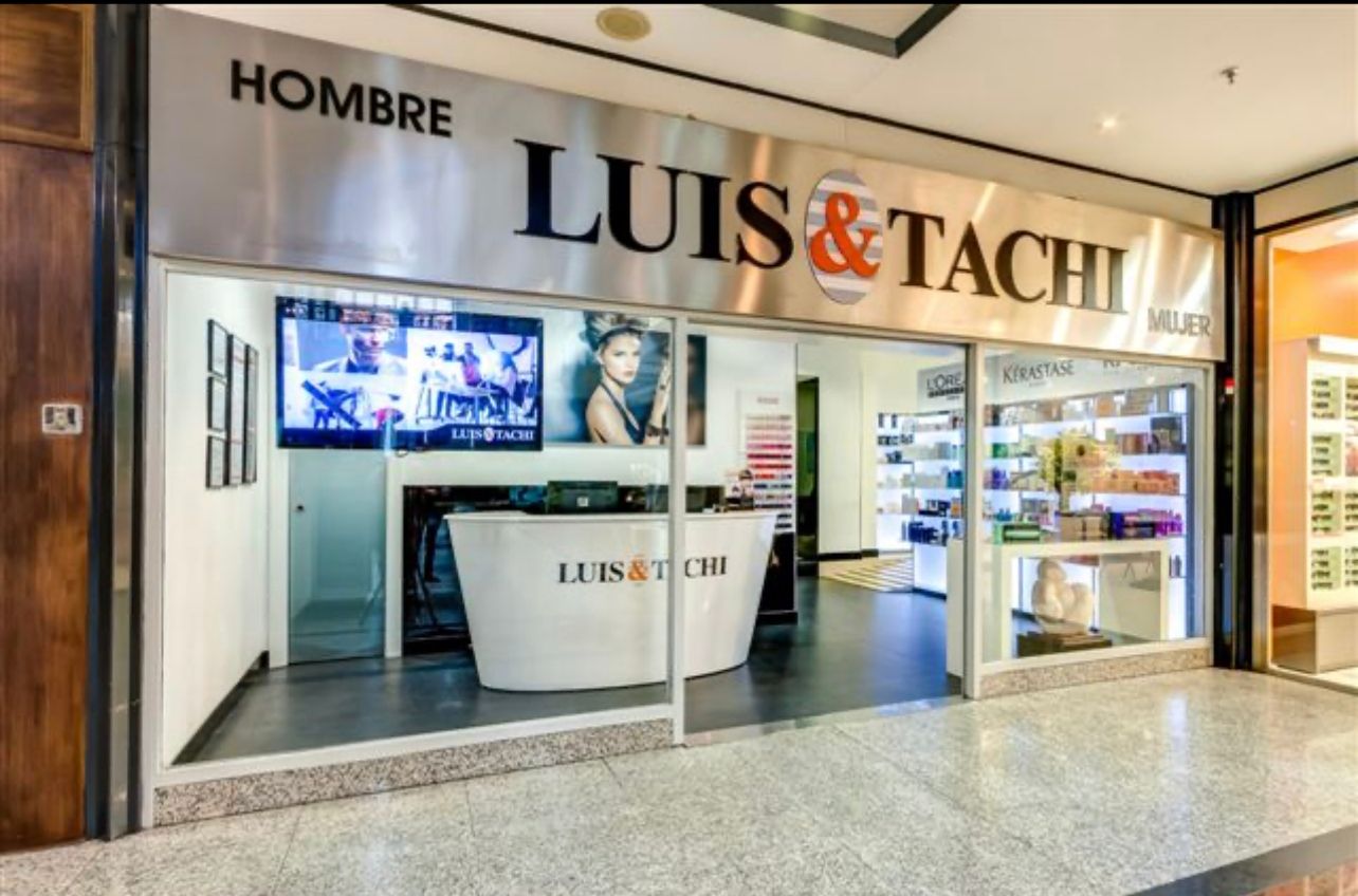 Salón Luis & Tachi - CC Arturo Soria Plaza - Image 1