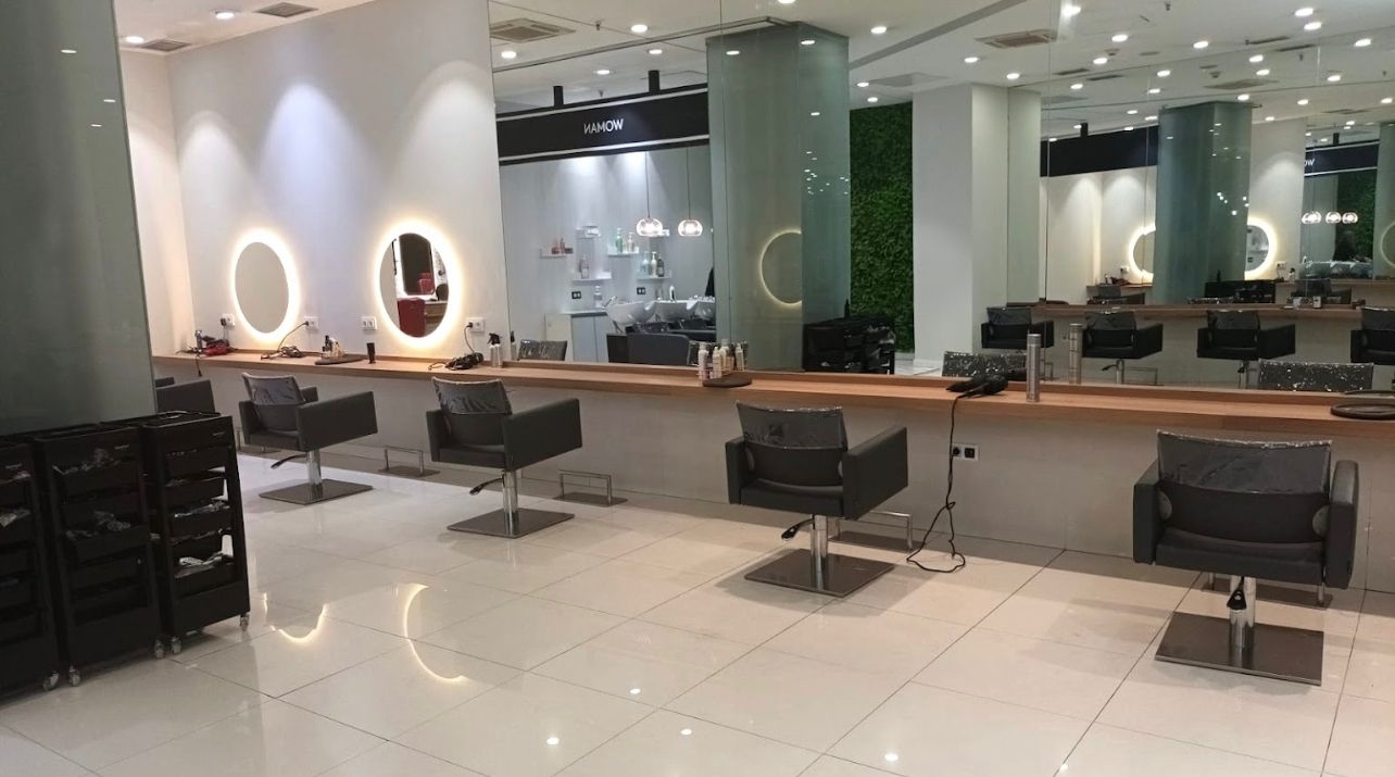 Salón Luis & Tachi - El Corte Inglés El Bercial - Image 1