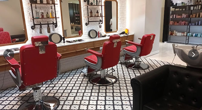 Salón Luis & Tachi - El Corte Inglés El Bercial - Image 2