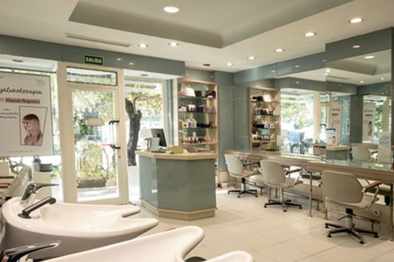 Peluquerias Madrigal - Salón Aristóteles - Image 2