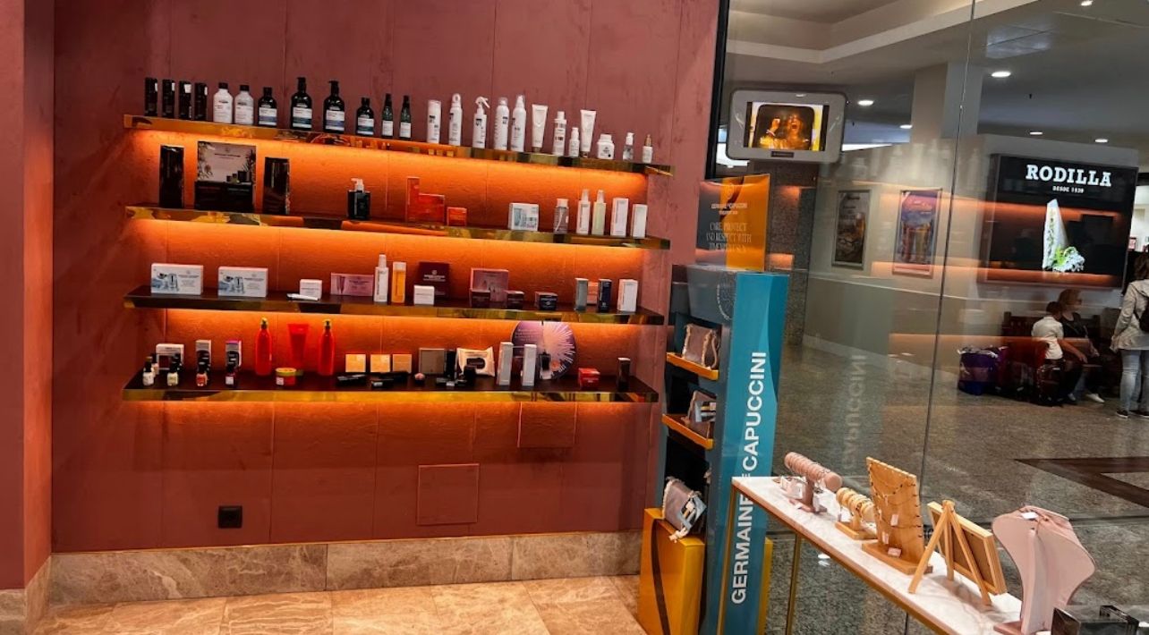 Peluquerias Madrigal - Palacio de Hielo - Image 5