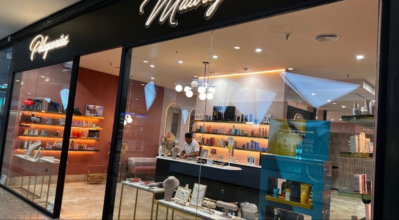 Peluquerias Madrigal - Palacio de Hielo - Image 1