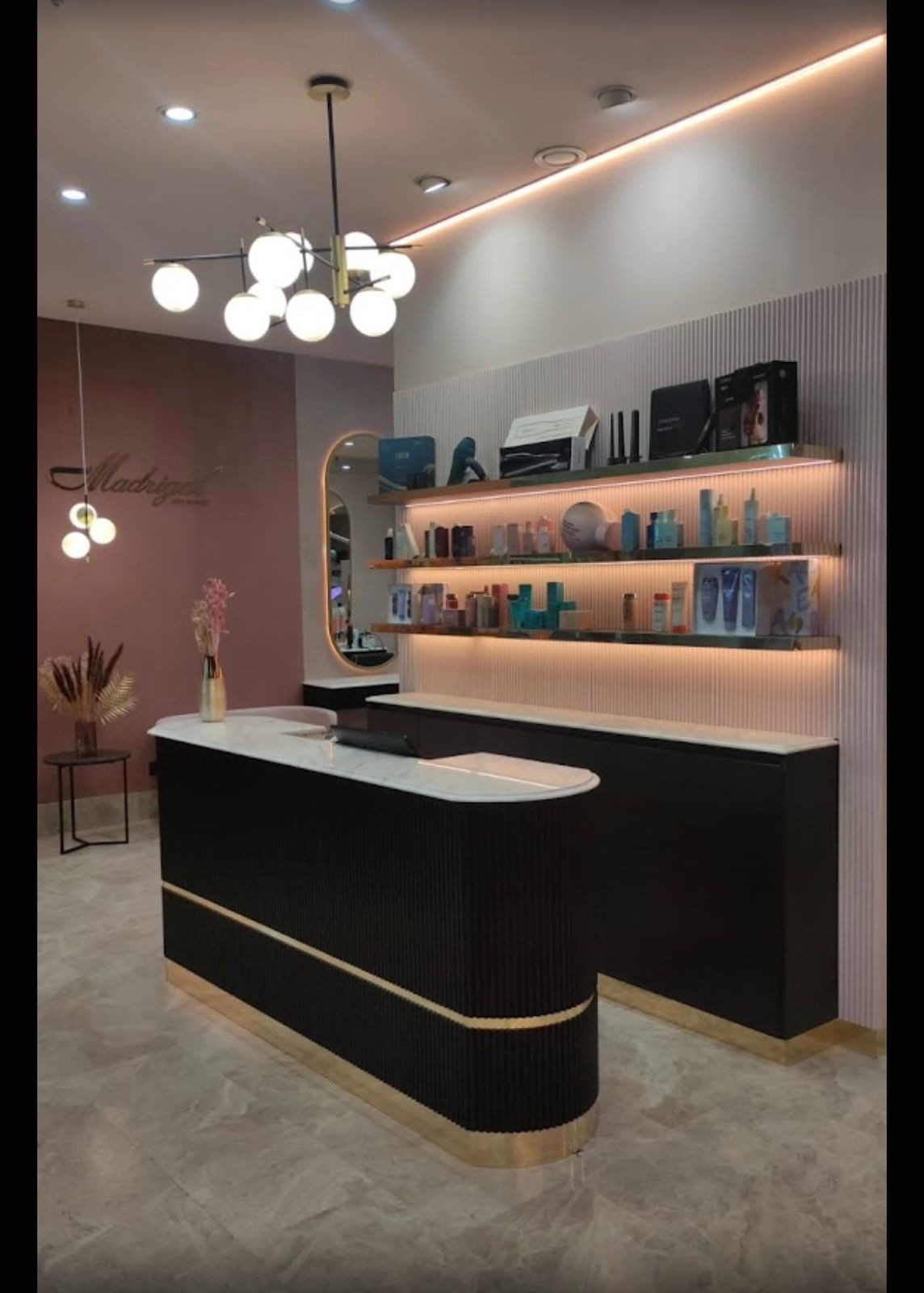 Peluquerias Madrigal - Palacio de Hielo - Image 6