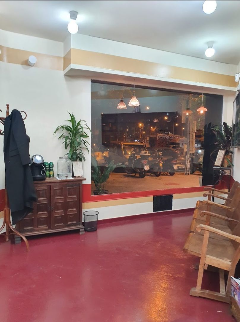 Anthony Llobet Hair Salons-  Paralelo - Image 4