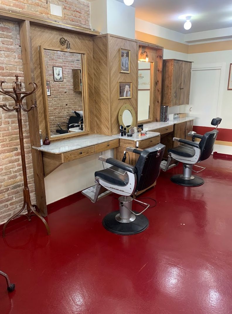 Anthony Llobet Hair Salons-  Paralelo - Image 2