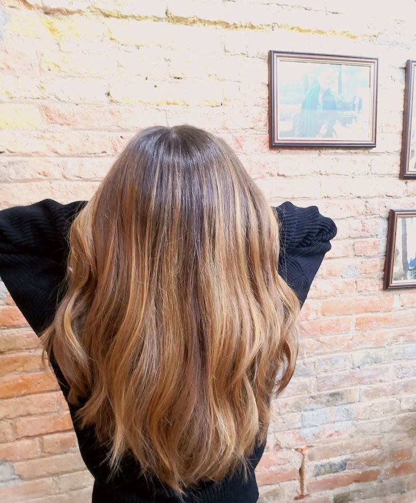 Anthony Llobet Hair Salons- Universitat - Image 3