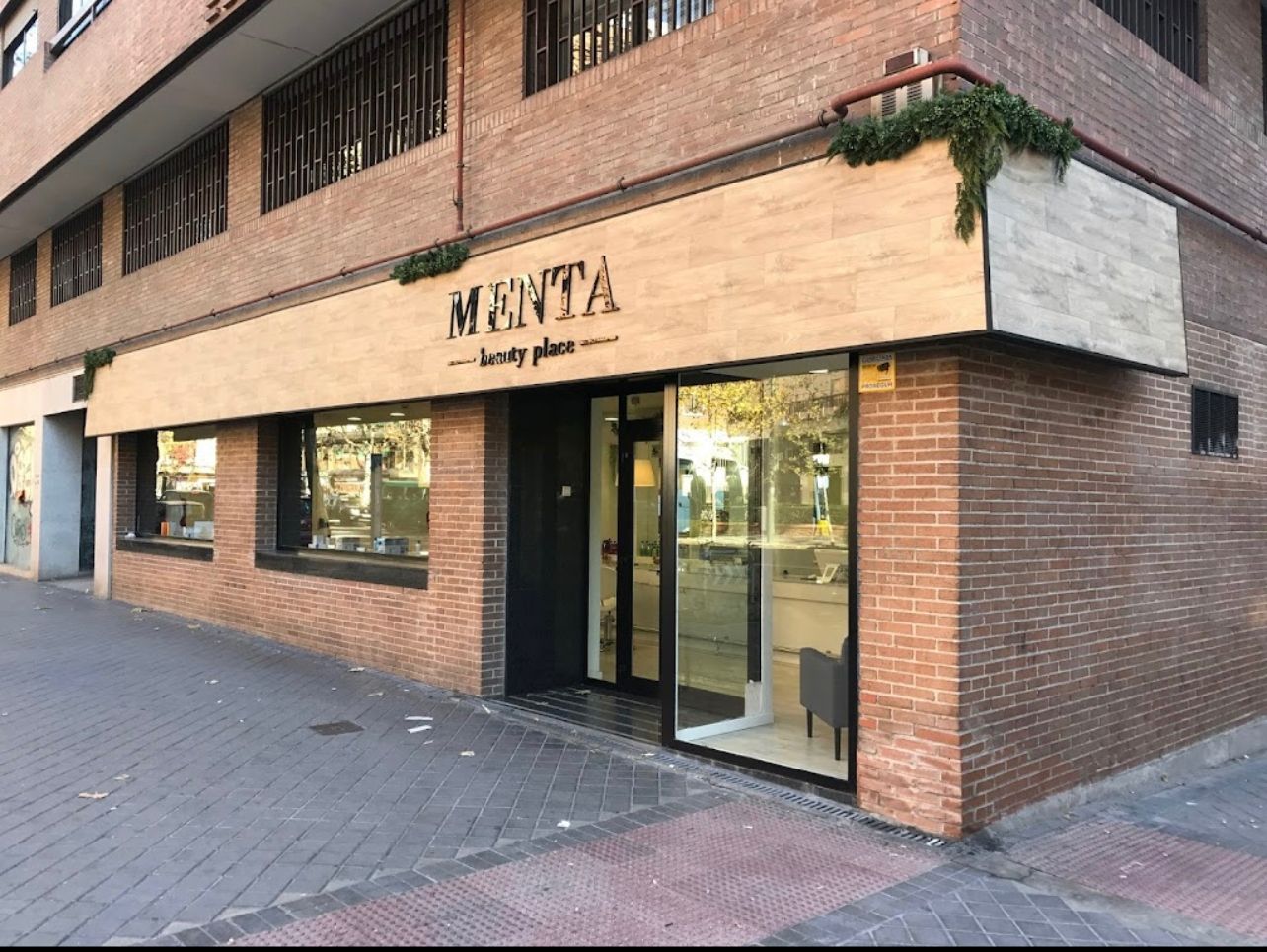 Menta Beauty Place - Metro Plaza de Castilla - Image 8