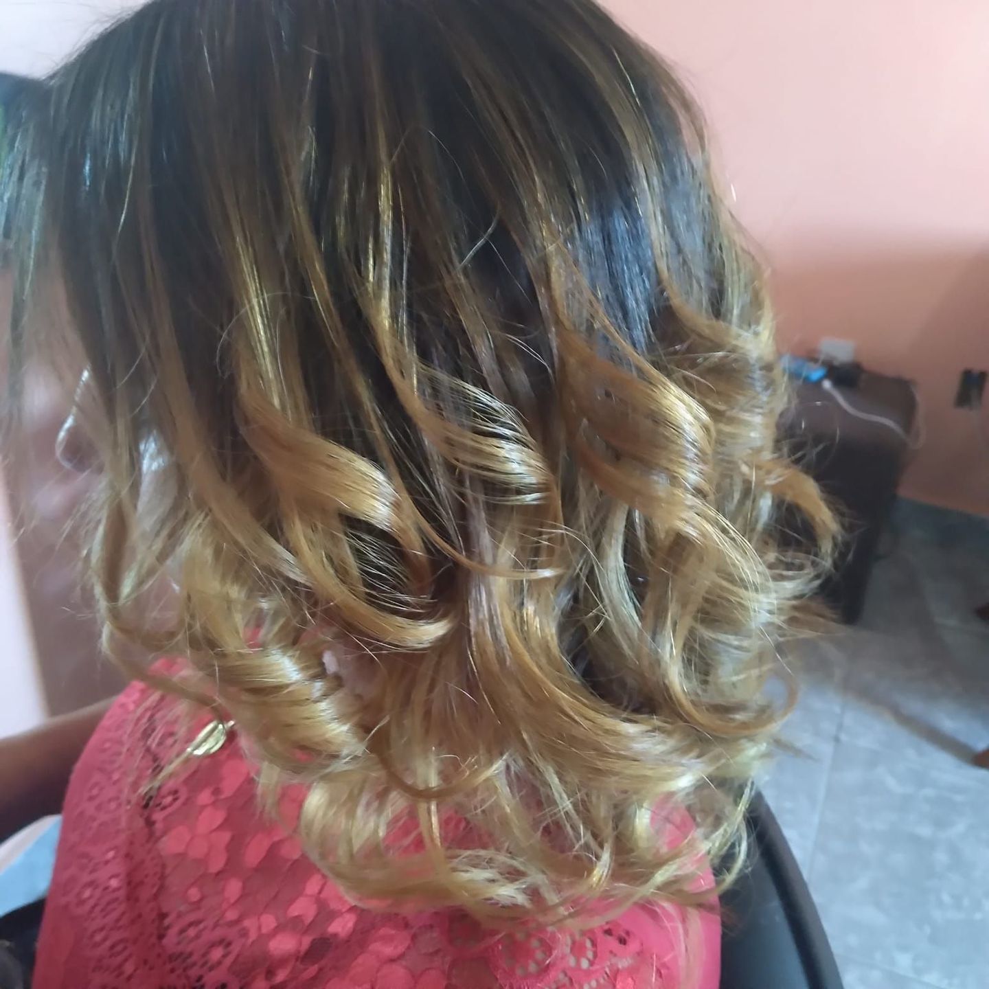Dália Cabeleireiro - Image 16