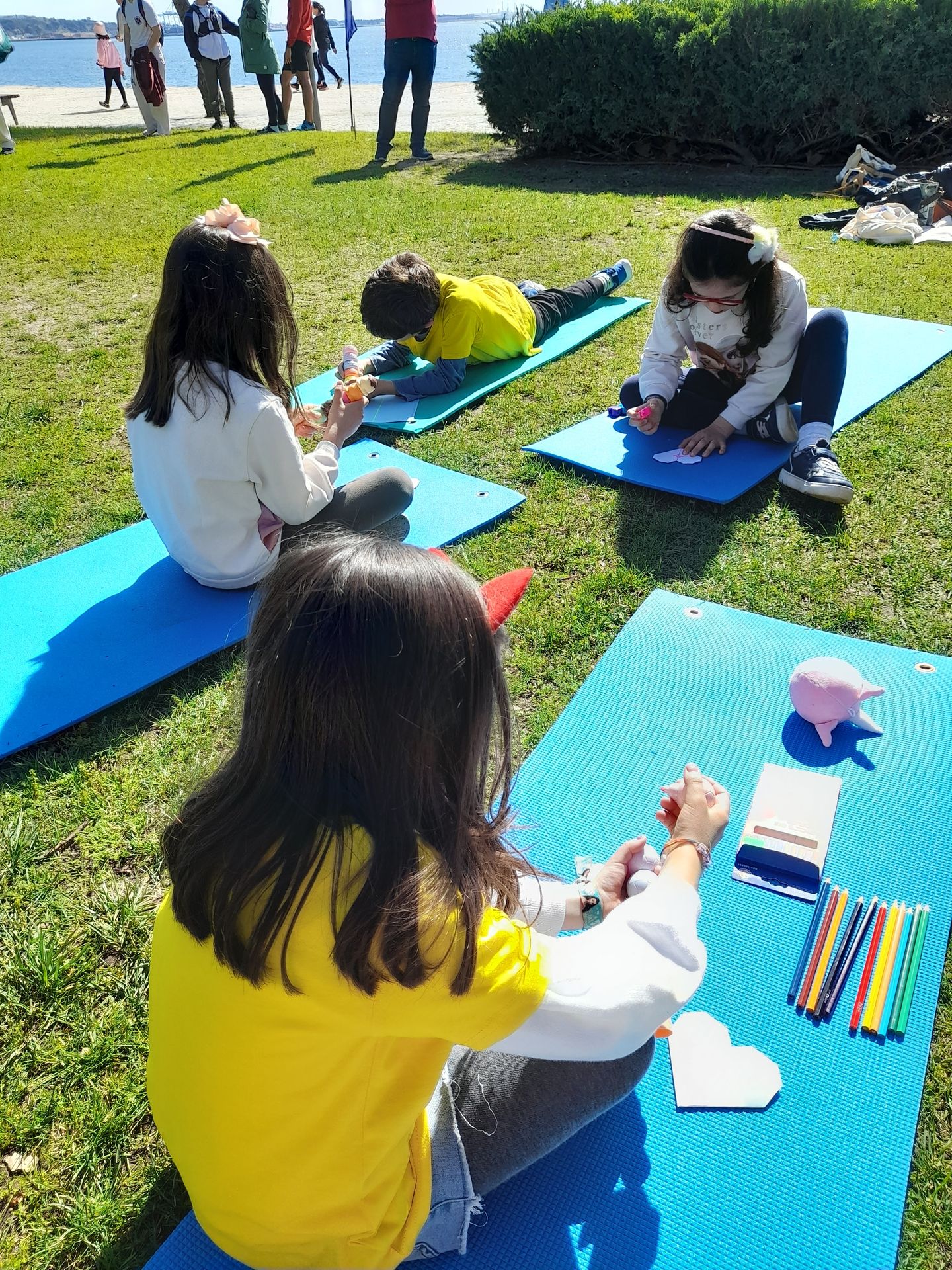A Árvore que Ri - Yoga para a Família - Image 3