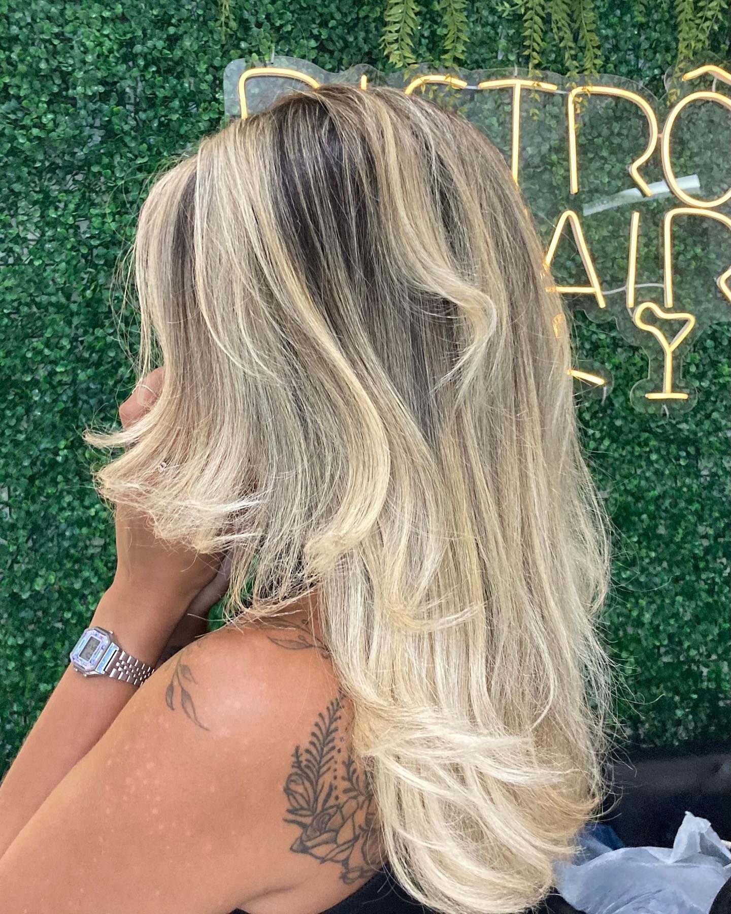 Bistrô Hair Salon - Image 1
