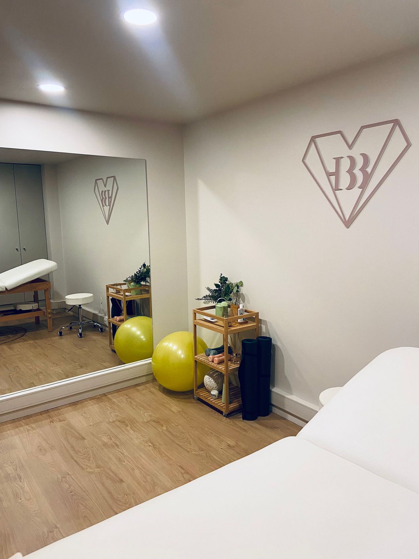 HBB-Health and Beauty Box - Image 2