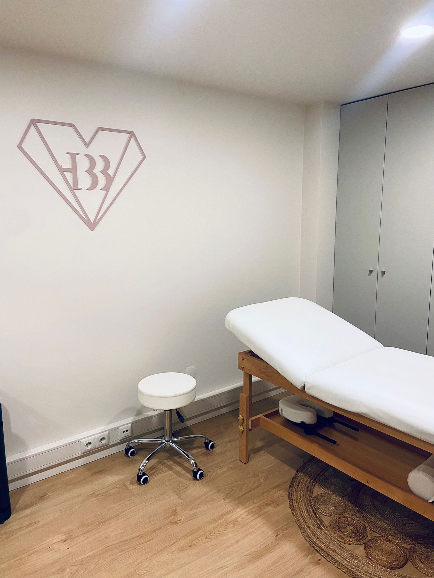 HBB-Health and Beauty Box - Image 6