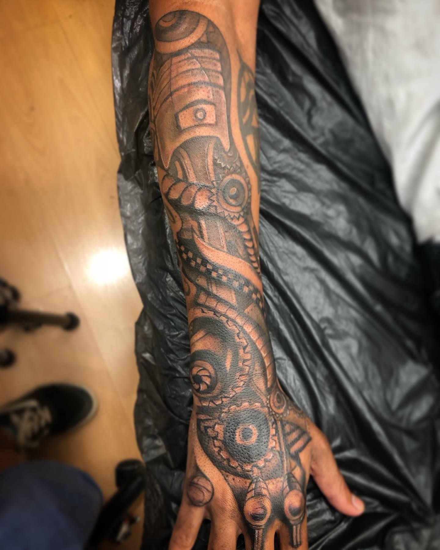 Mari Sorriso Tattoo - Image 8