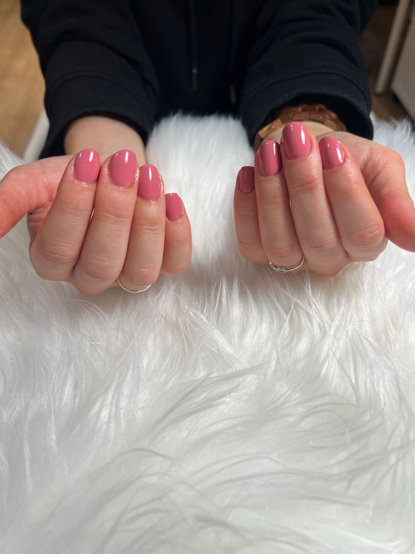 Weilla Studio Nails - Image 10