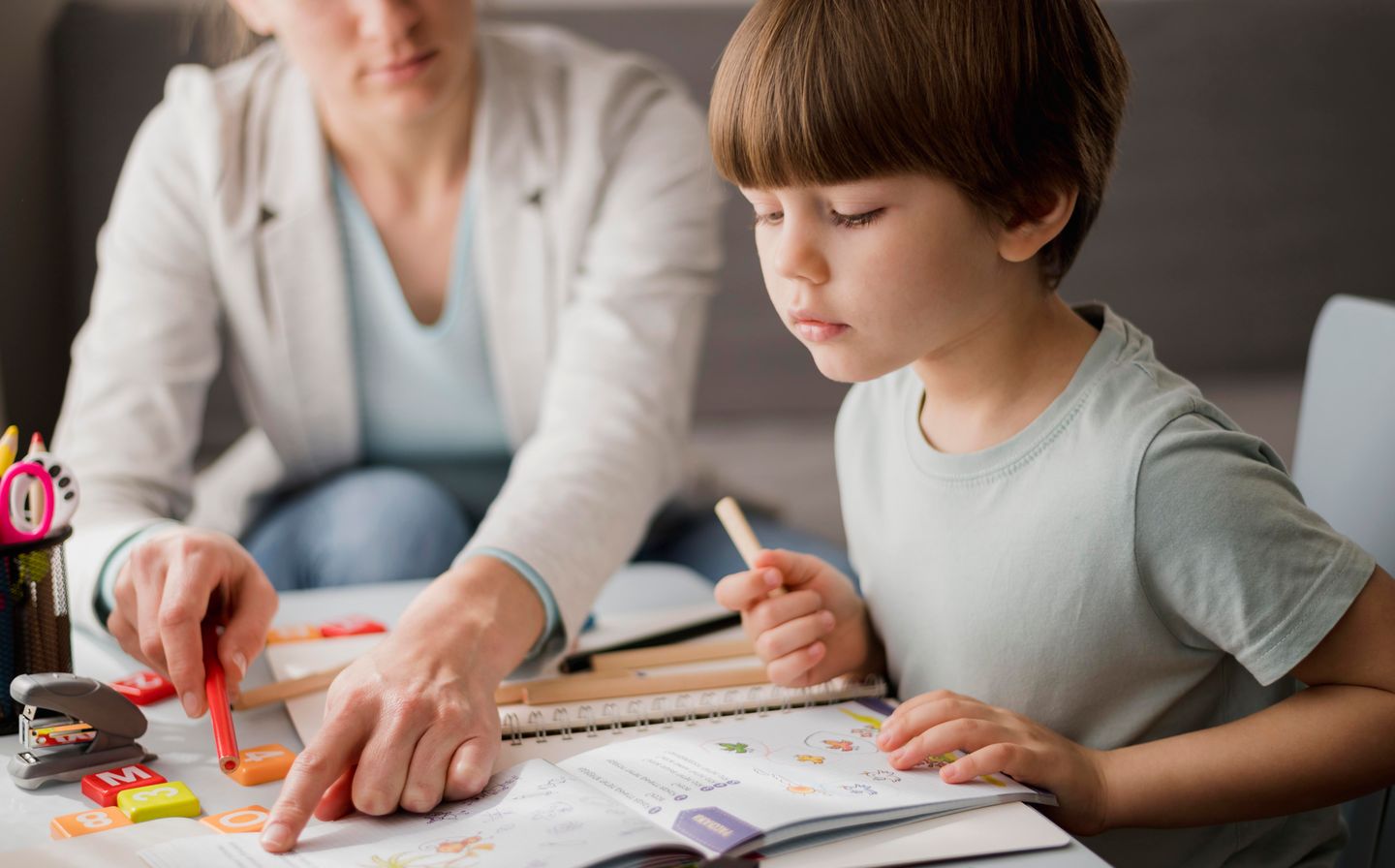 Thaís Magalhães: Psicopedagoga e Neuropsicopedagoga - Online - Image 5