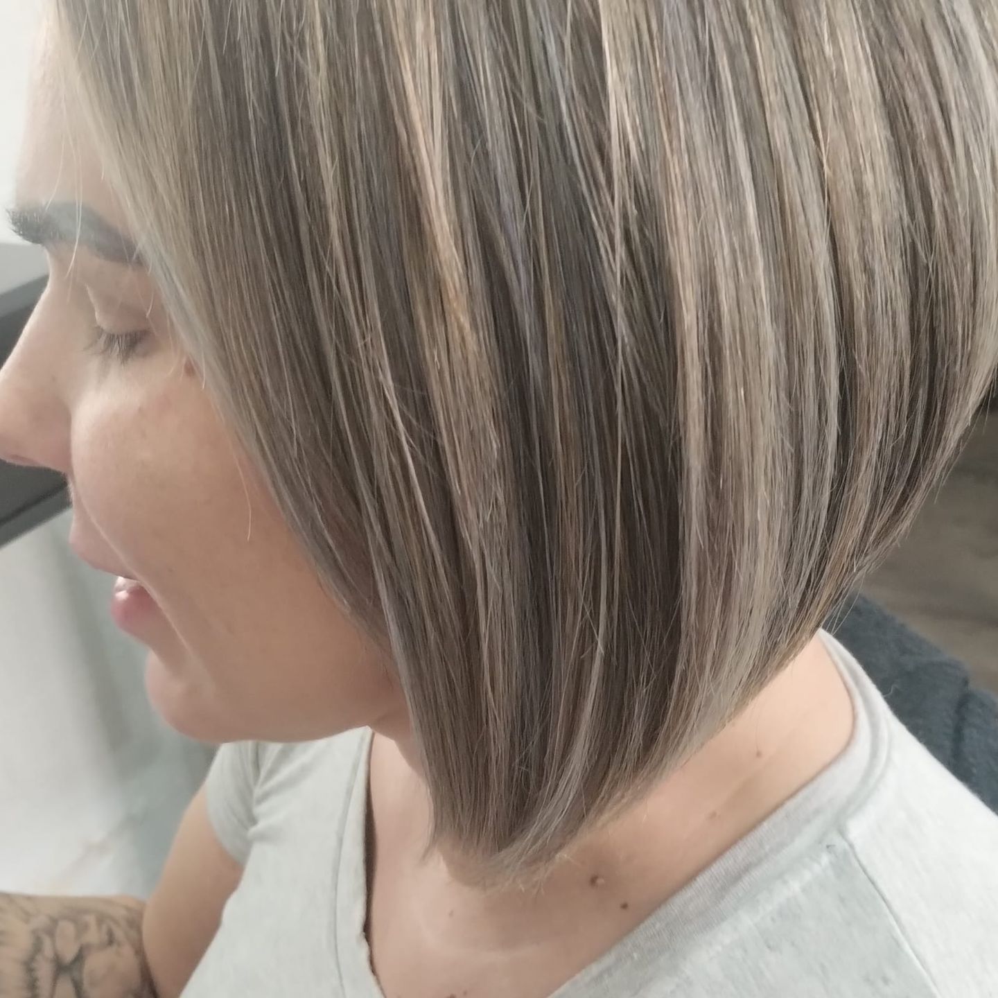 Isa Shallon Studio Hair - Image 3