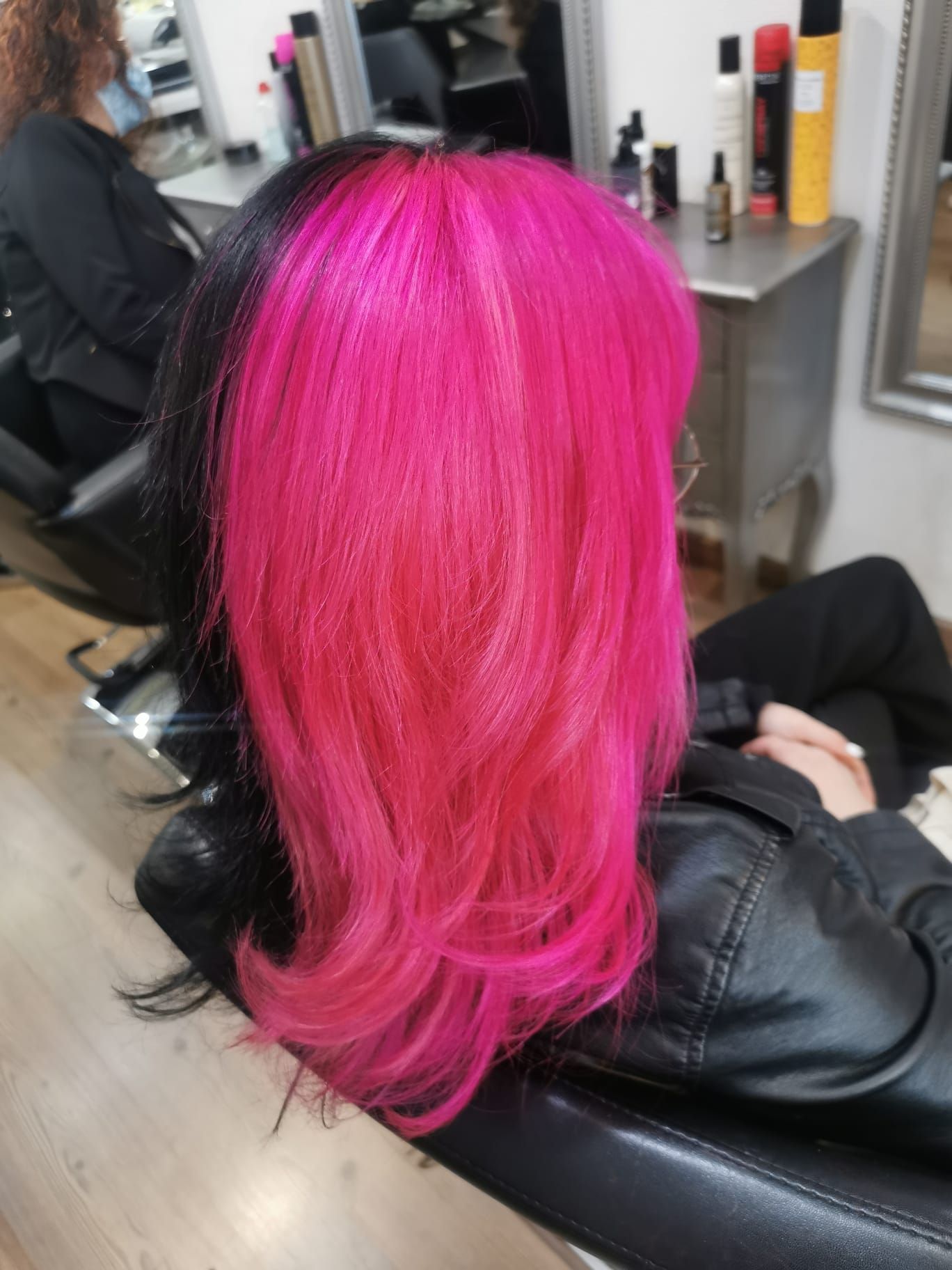 Karla Sara Hair Colorist - Image 17