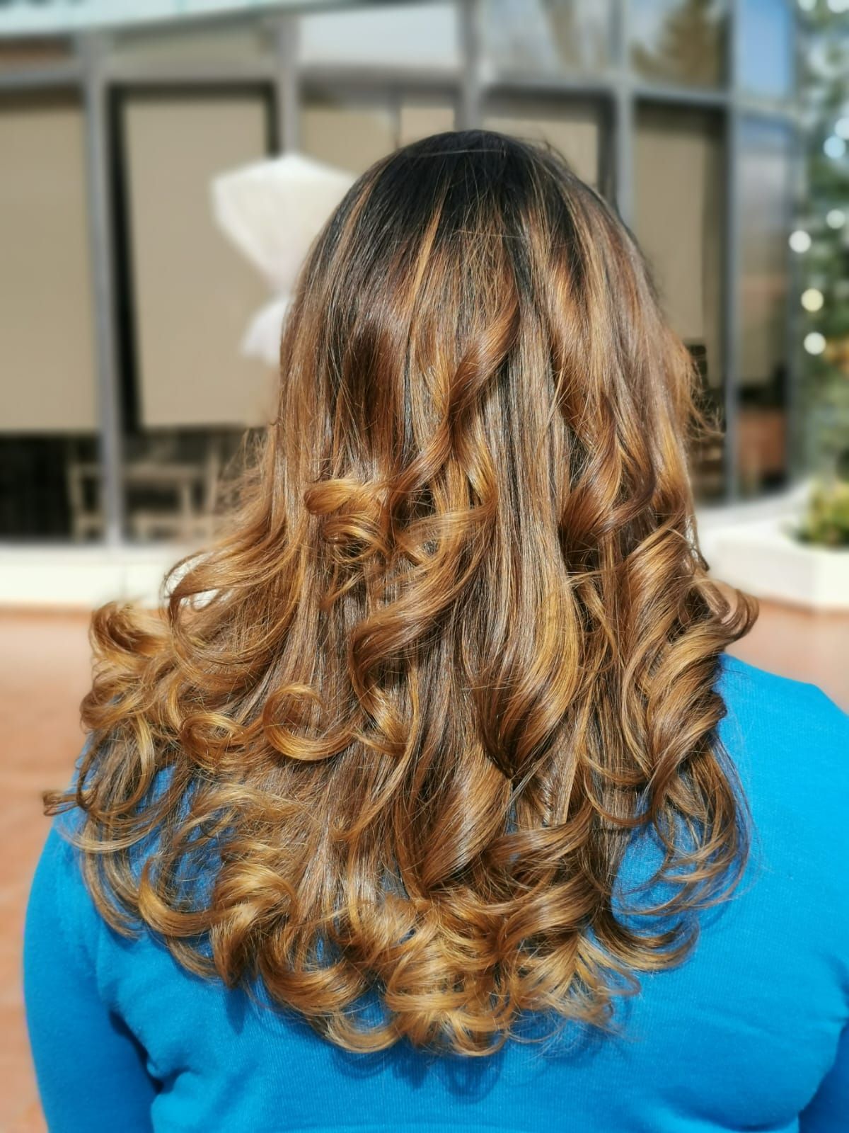 Karla Sara Hair Colorist - Image 25