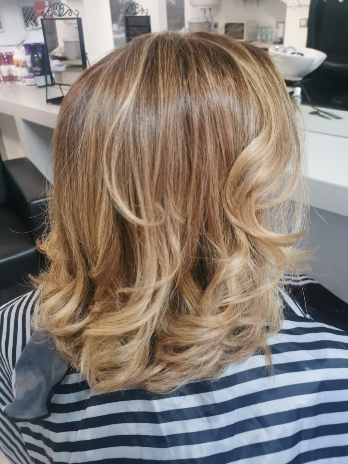 Karla Sara Hair Colorist - Image 9