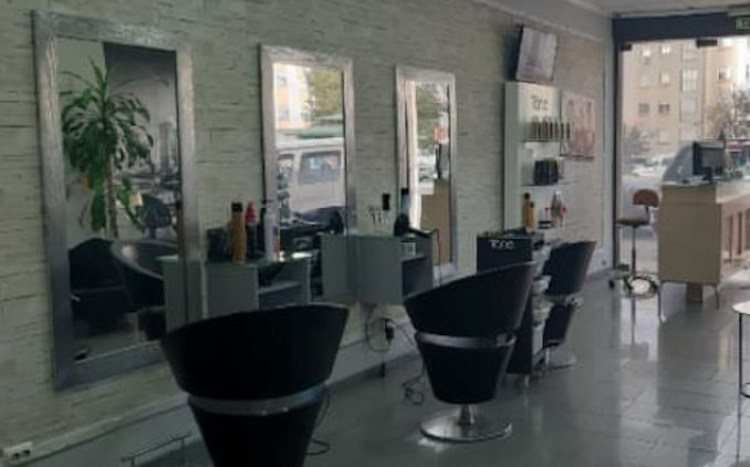 Sankarl Salon - Image 2