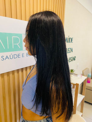 Fabí Mega Hair Stylist - Image 3