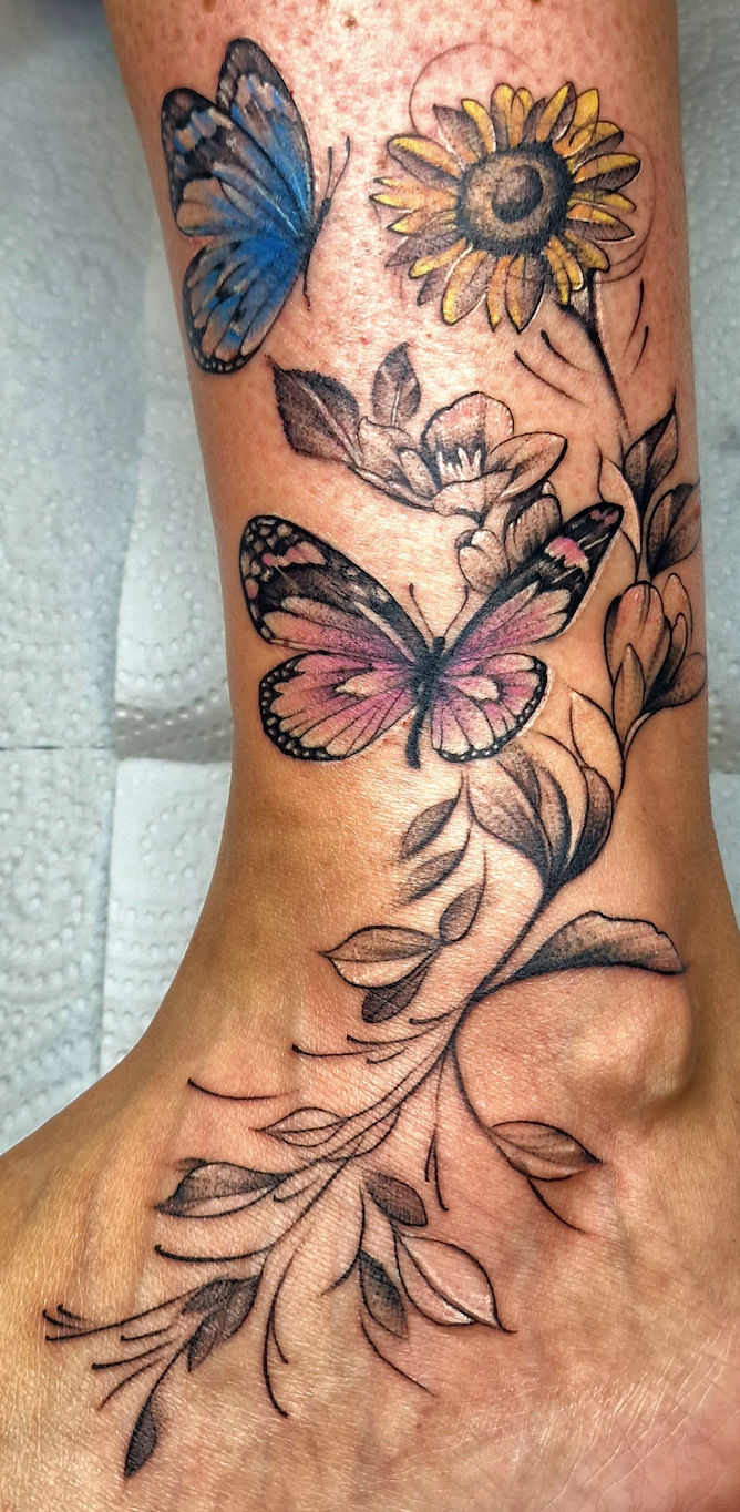 Studio Davi Giby Tattoo - Image 32