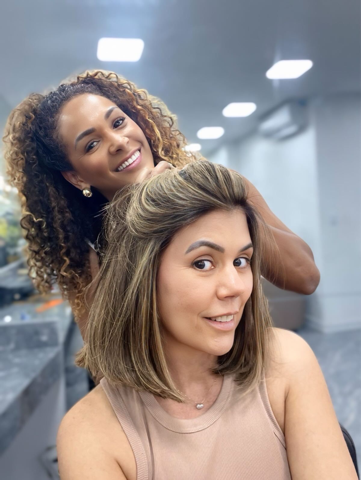 D’JON Cabeleireiros & Estética - Image 10