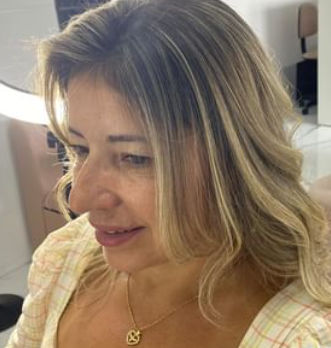 Studio Amanda Sureira Terapeuta Capilar e Beleza - Image 3