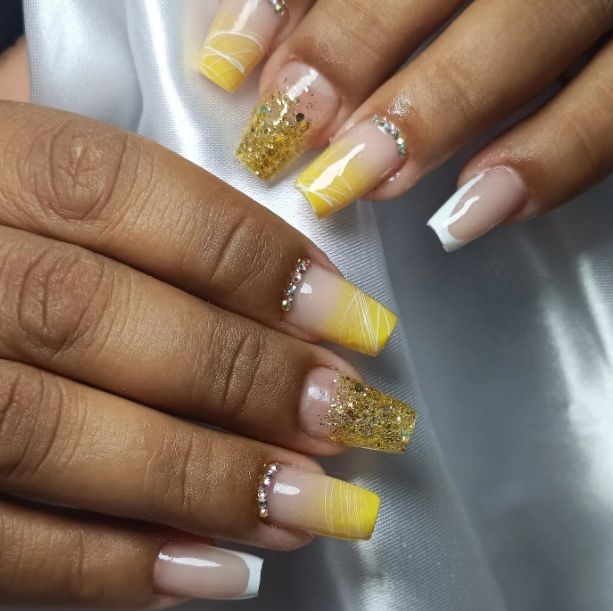 Julia Lino Nails - Image 7