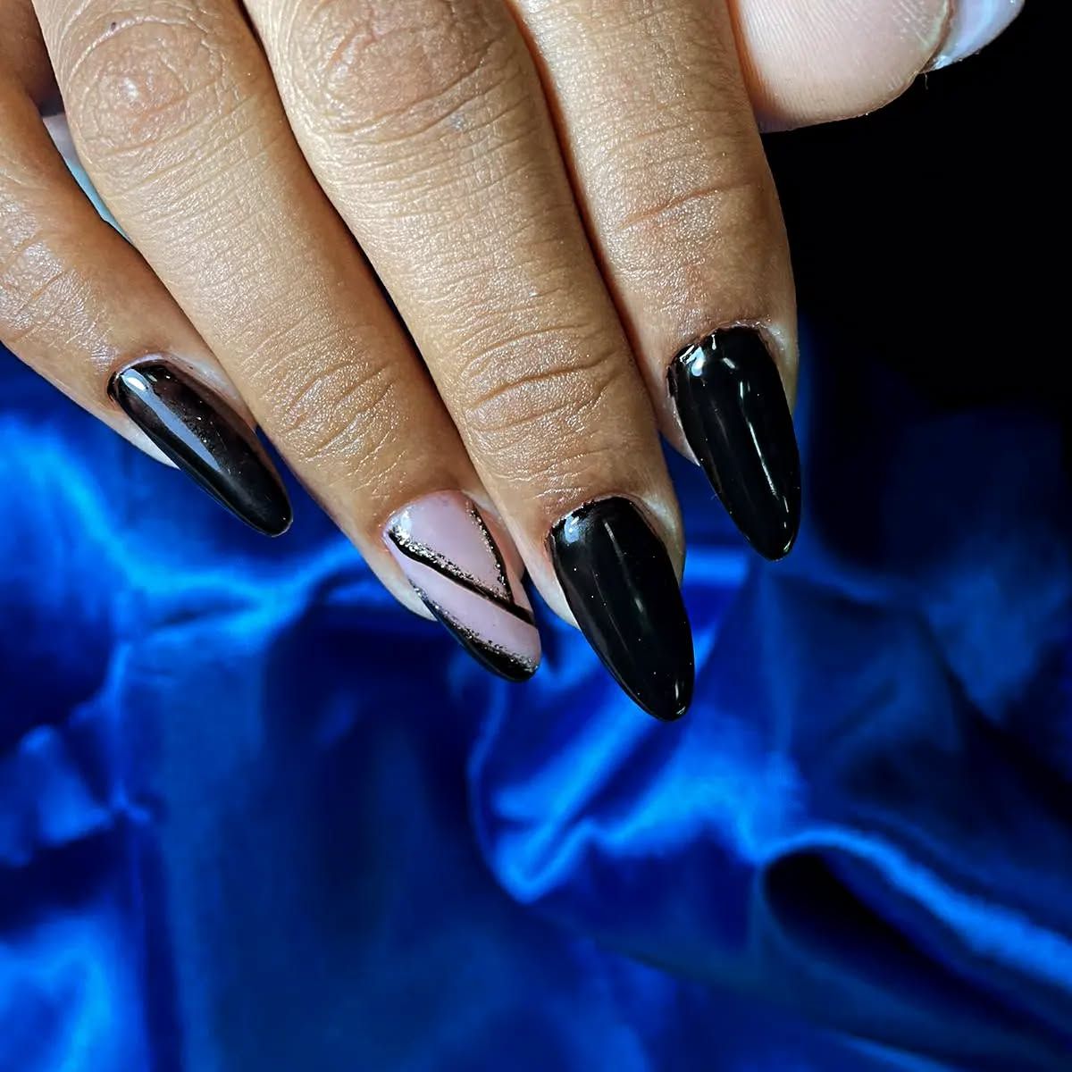 Tayná Santos Nails Designer - Image 2