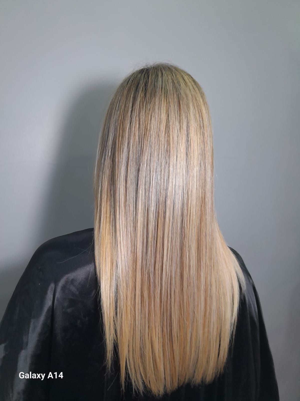 Cida Coiffeur - Vitrine 213 - Image 2