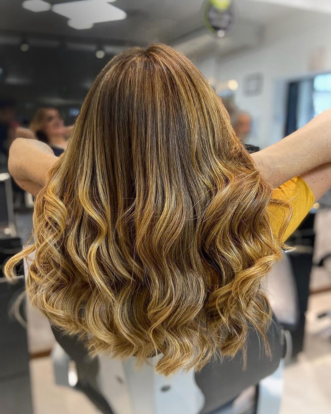 Casablanca Hair Style - Image 1