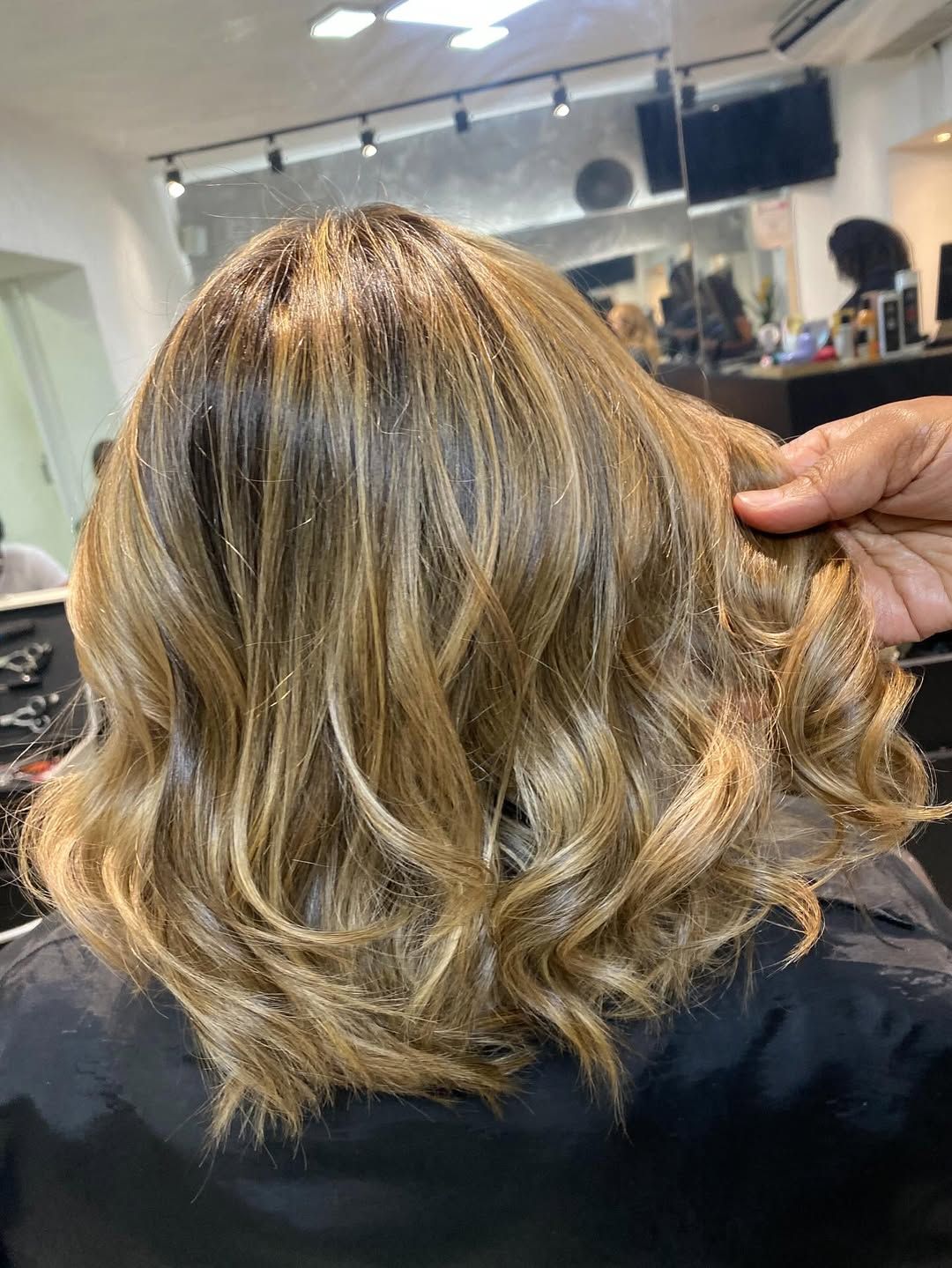 Casablanca Hair Style - Image 7