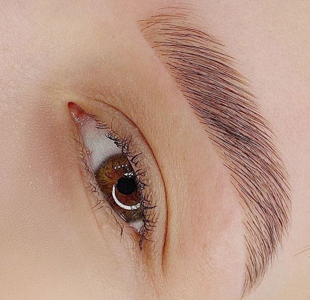 Lais Cunha • Sobrancelhas & Estética - Image 1