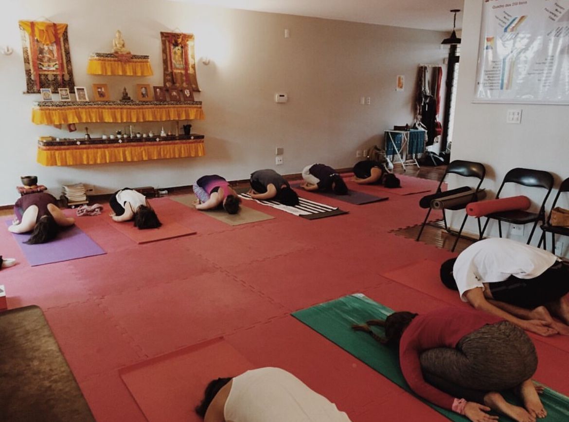 Yoga Flow com Thays - Image 7