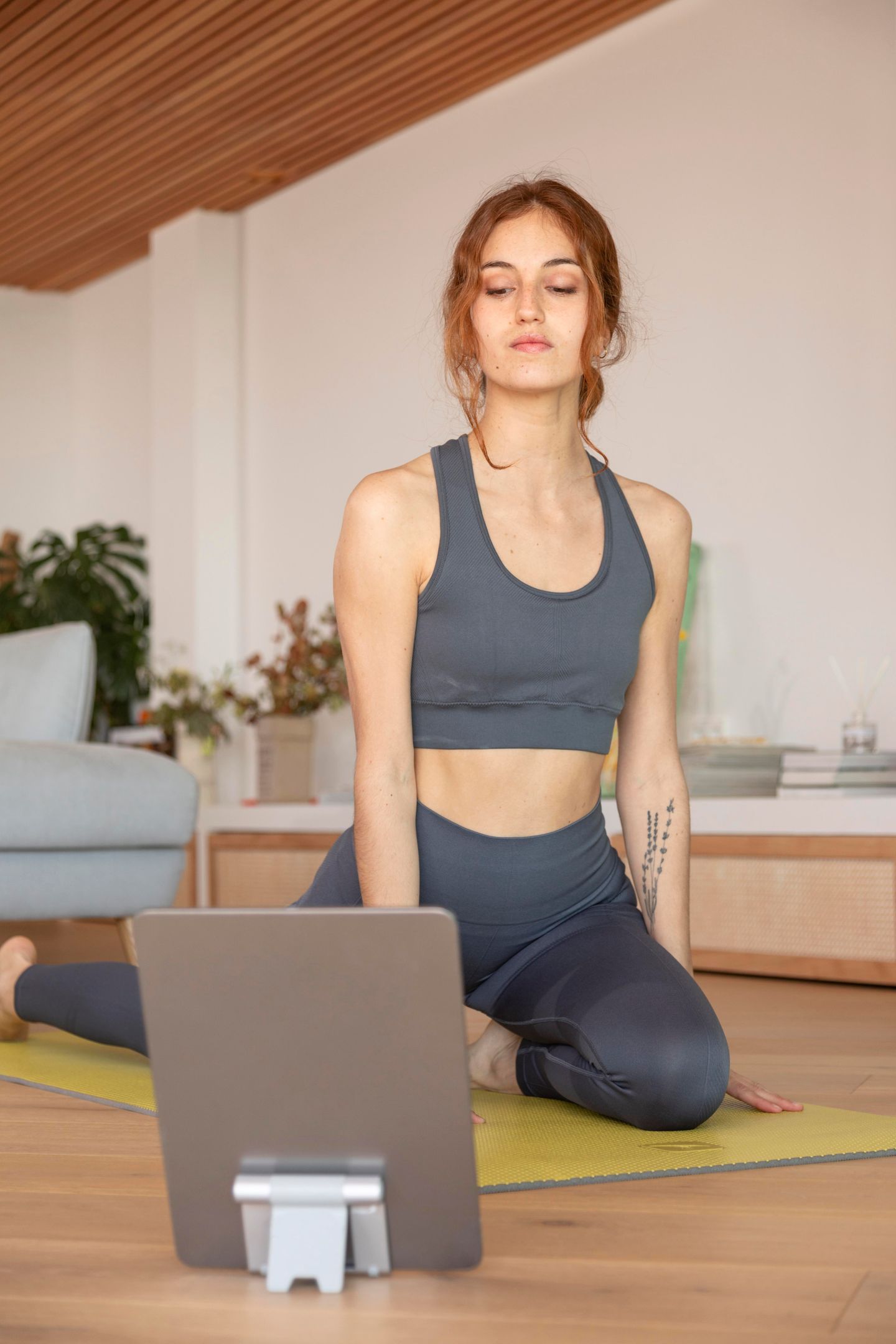 Ana Rebelo - Yoga & Makeup - Image 5