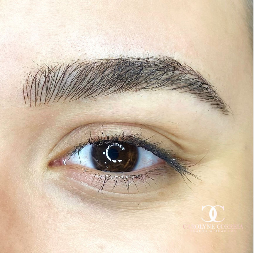Carolyne Correia Beauty & Academy - Image 9