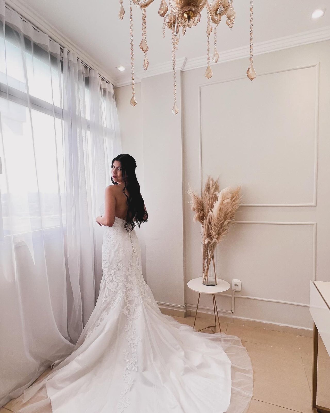 Andria Valença Maquiagem e Penteado - Image 4