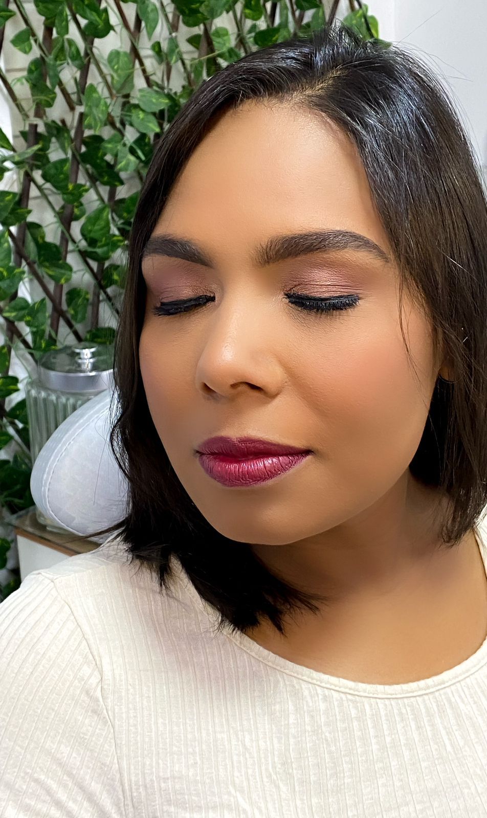 Andria Valença Maquiagem e Penteado - Image 9