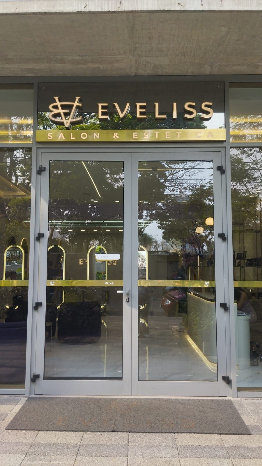 Eveliss Salon - Image 10