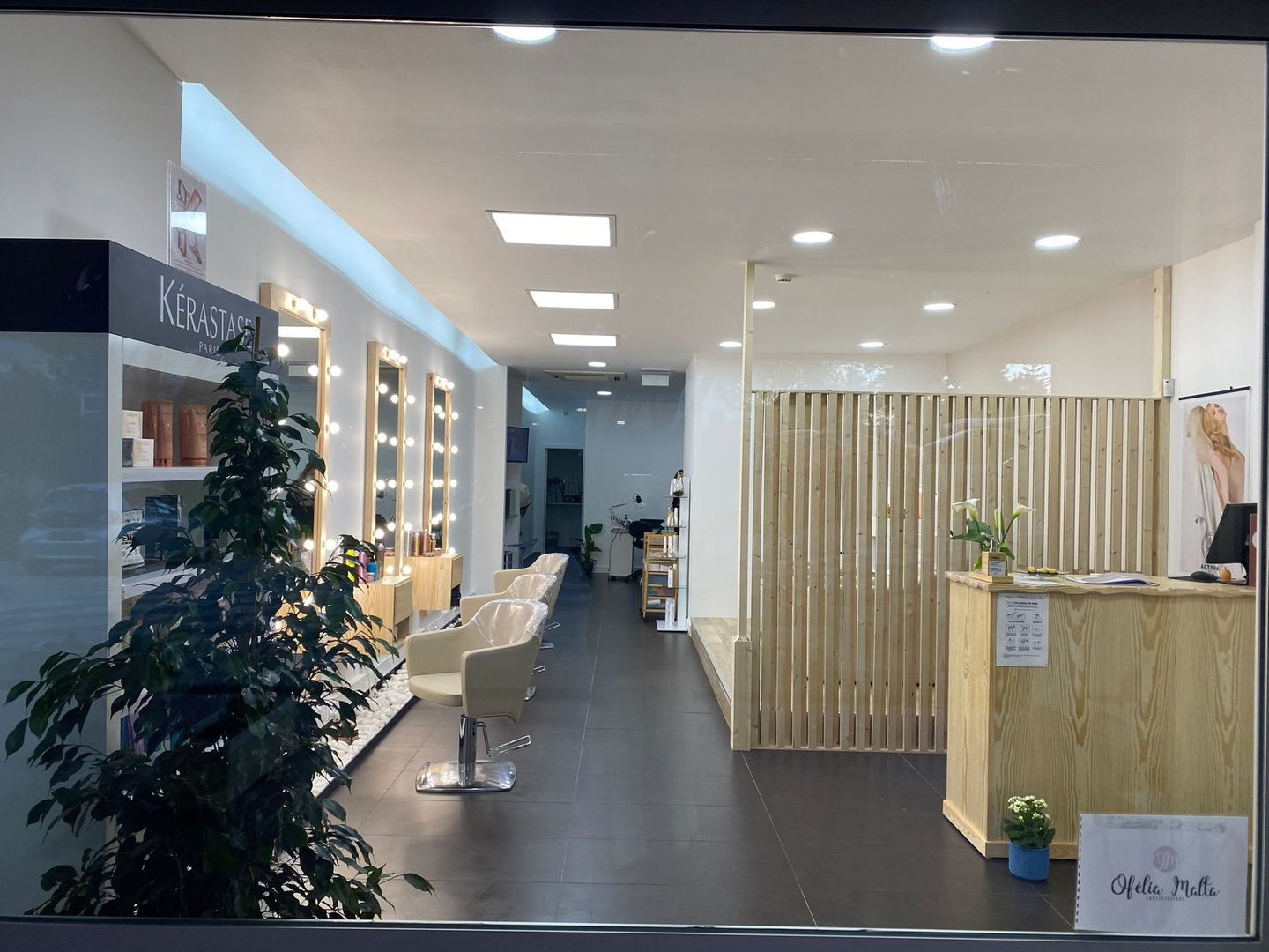 Maria Helena Cabeleireiro | Hairdresser - Image 1