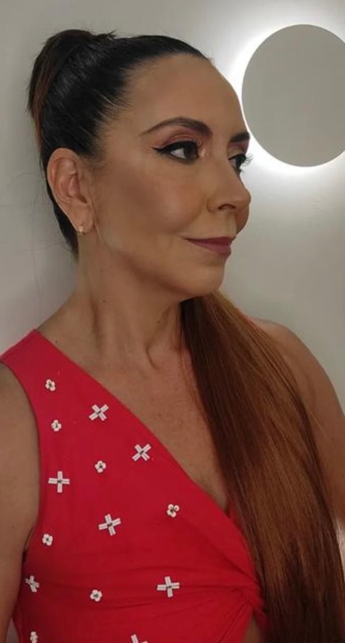 Cintia Alves - Maquiadora - Image 23