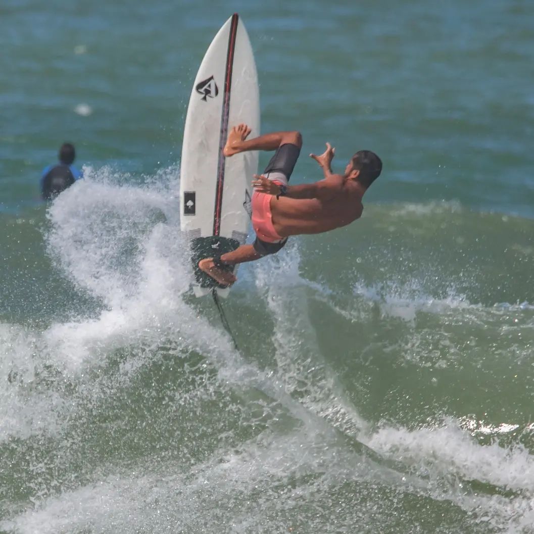 Padang Escola de Surf - Image 6