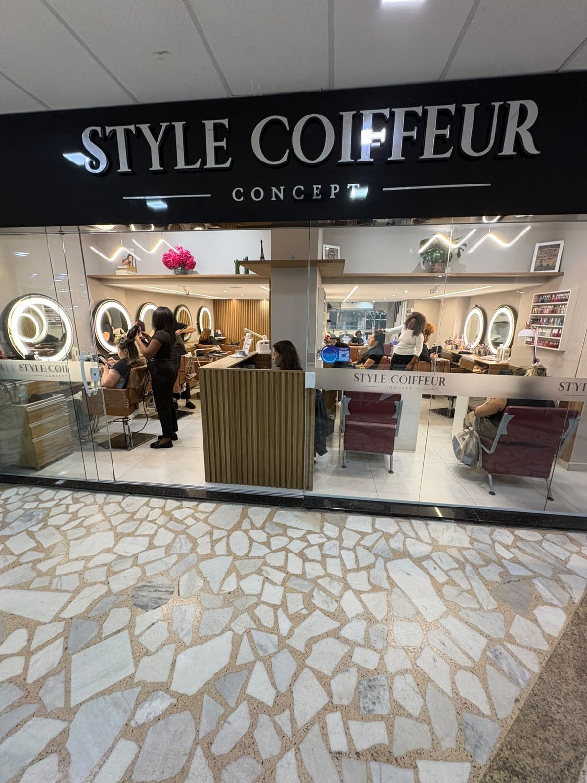Style Coiffeur Concept - Image 13