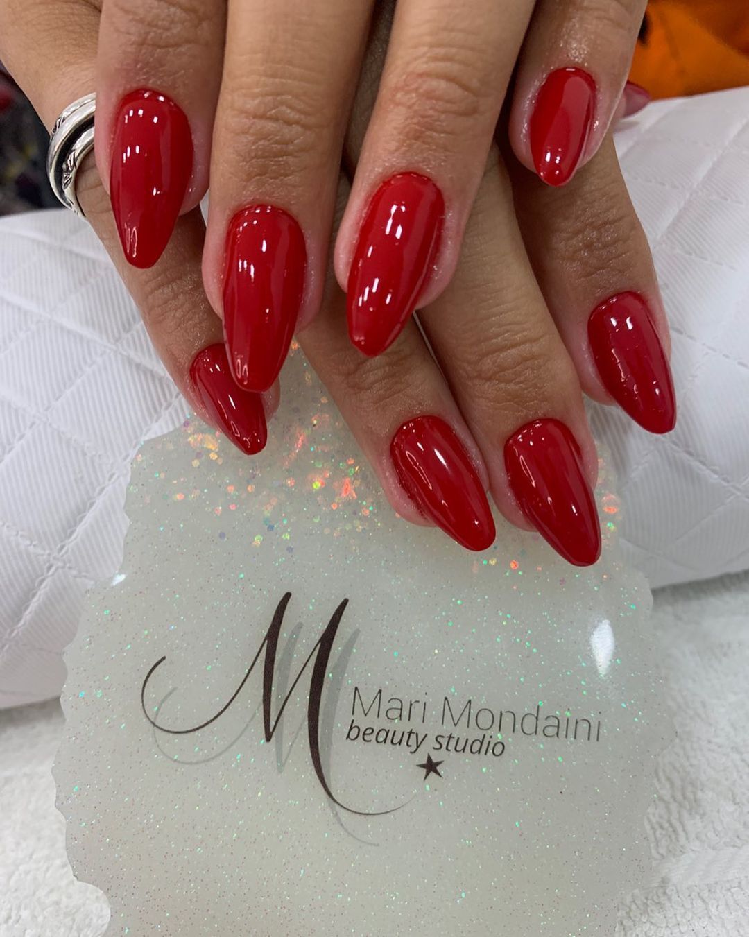 Mari Mondaini Beauty Studio - Image 2
