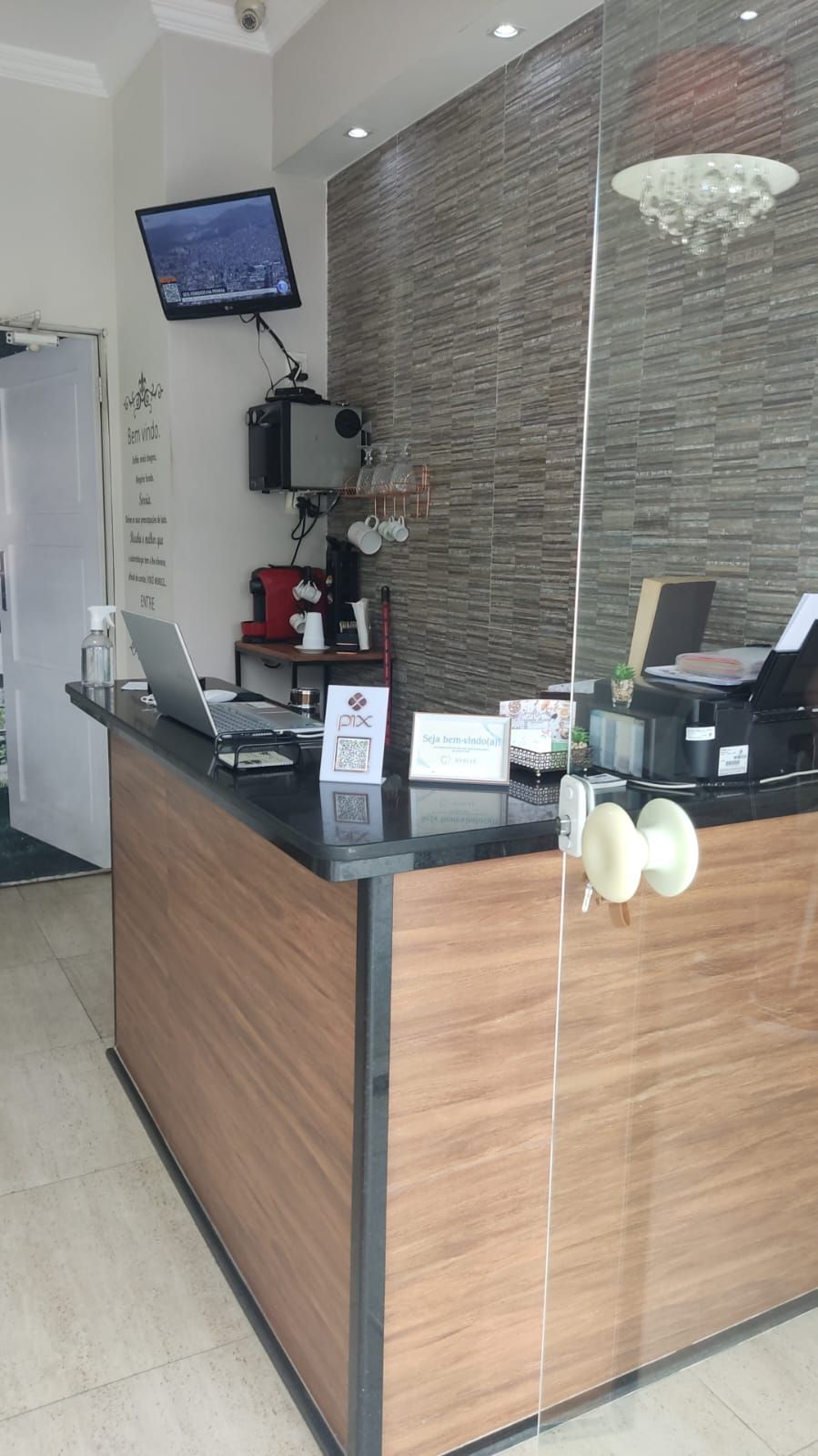 Dr. Fábio Teixeira - Dentista - Image 8