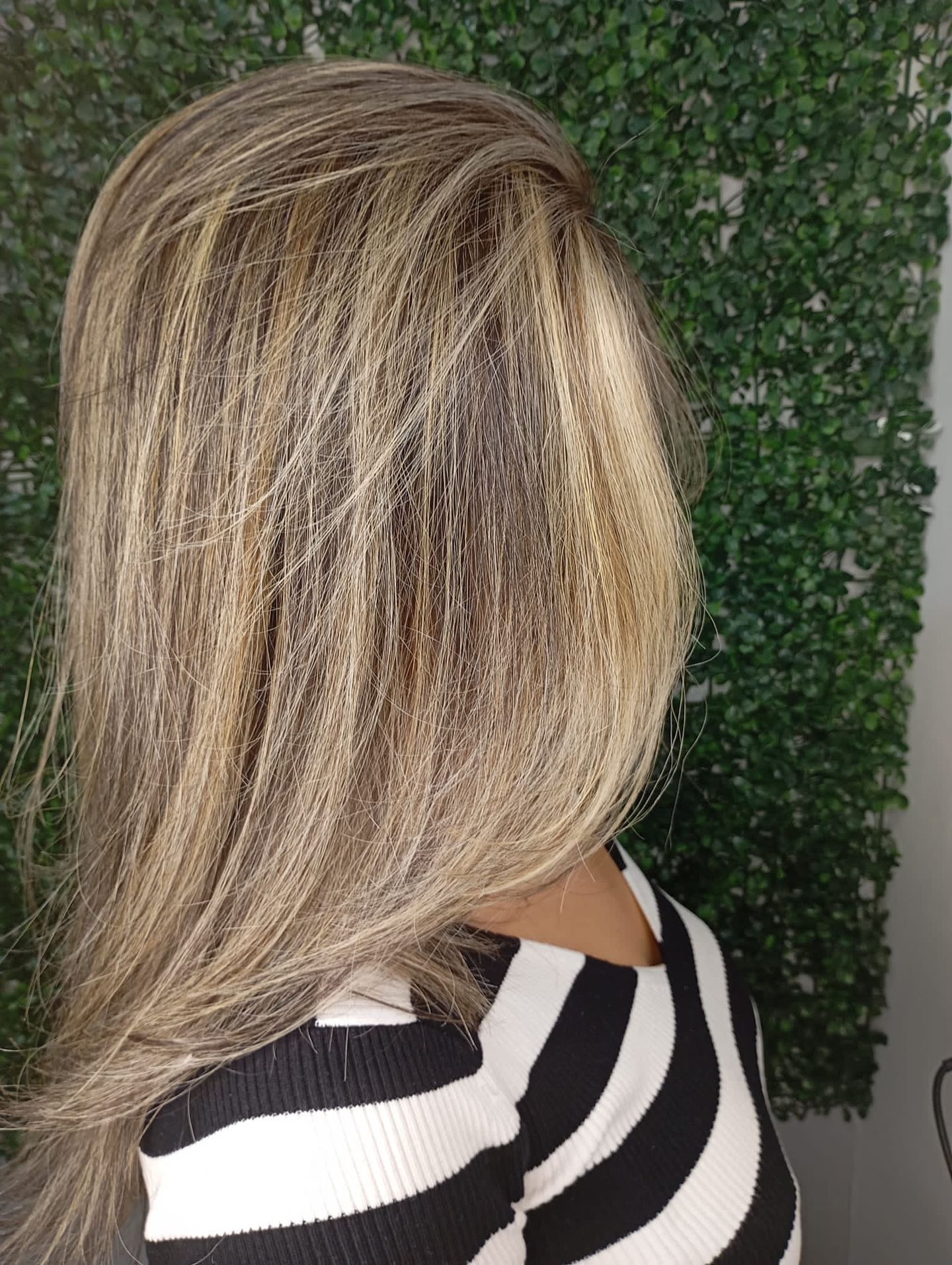 AG Studio Hair - Image 4