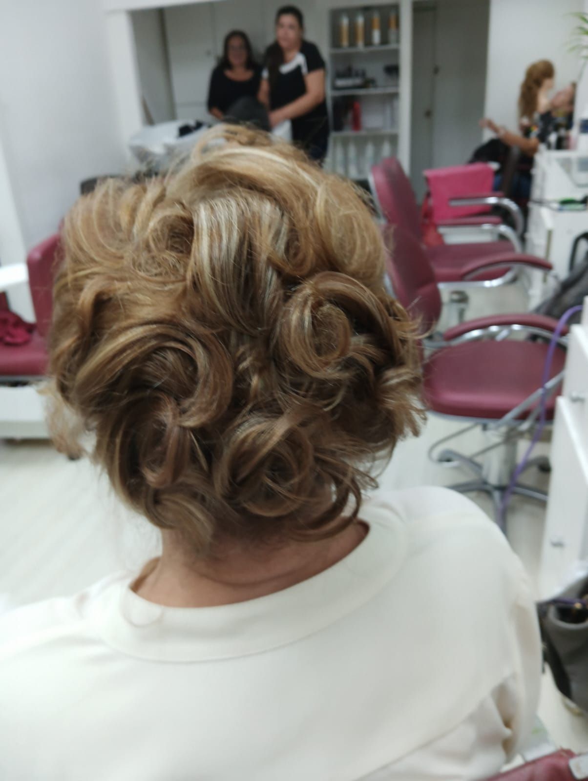 Pati Paula Cabeleireiros - Image 3